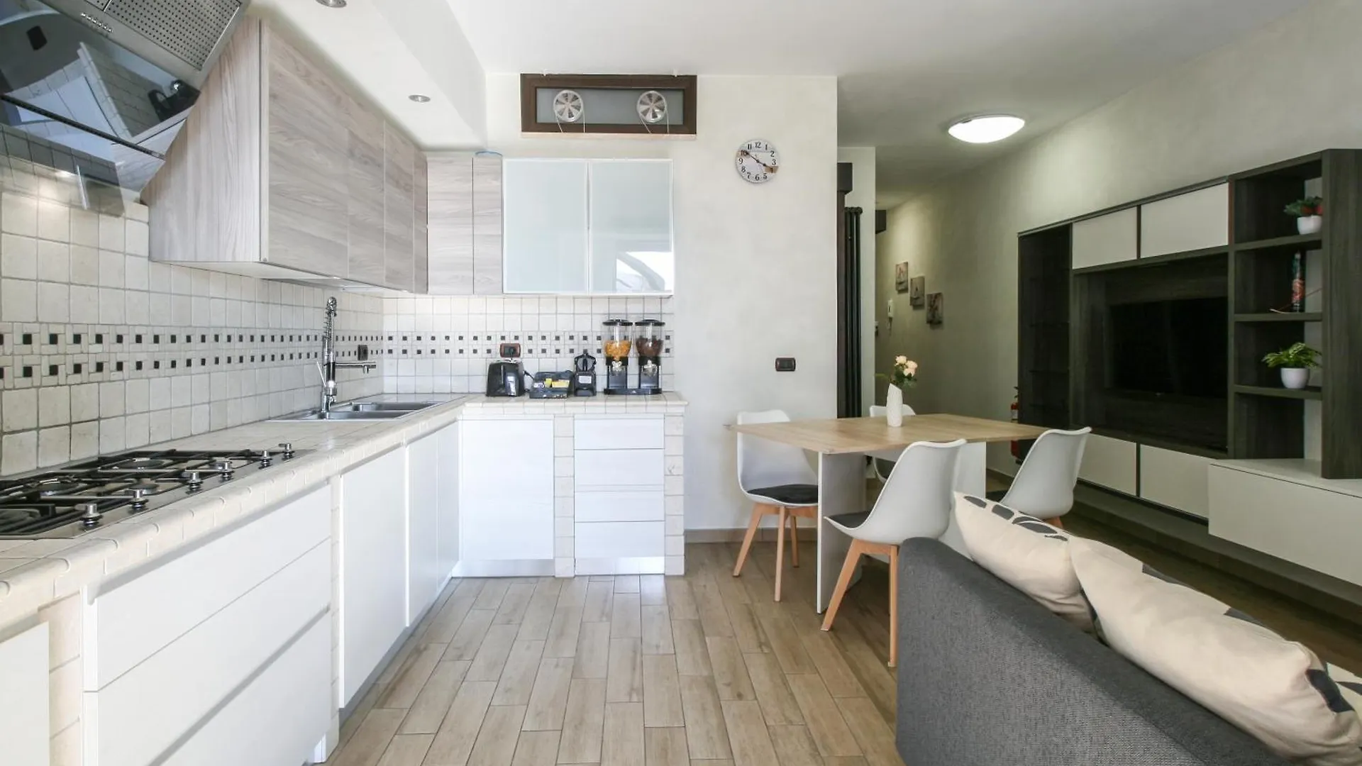 Old Lighthouse - Beach Apartment - Fiumicino Airport