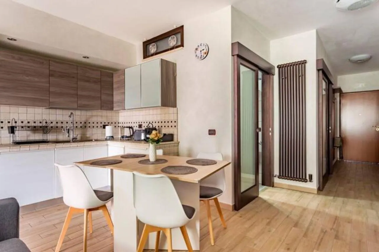 Old Lighthouse - Beach Apartment - Fiumicino Airport Italy
